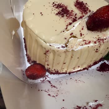 La Vita’dan Dağılmış Pasta Teslimatı Ve 1.700 TL İadesi Talebi