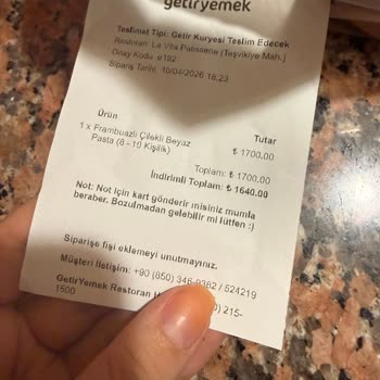 La Vita’dan Dağılmış Pasta Teslimatı Ve 1.700 TL İadesi Talebi