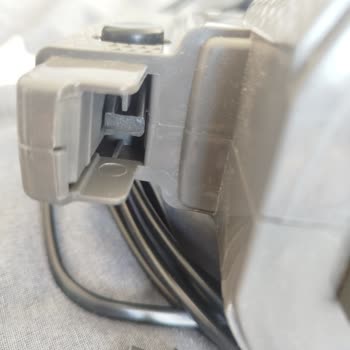 Kırılan Toz Haznesi Düğmesi Parçası Garanti Kapsamında Değiştirilsin