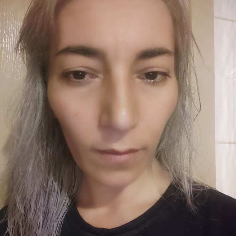 L'Oreal Saç Boyasında Renk Tutarsızlığı Ve Yanıltıcı Etiket