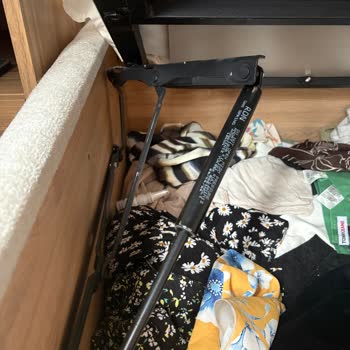 Garanti Kapsamındaki Luna Pandia Karyola Kırıldı, Servis Yardımsız, Değişim İstendi