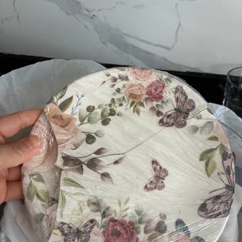 Dolap Ve Aras Kargo Sorumluluğu Birbirine Attı, Satıcı Mağdur