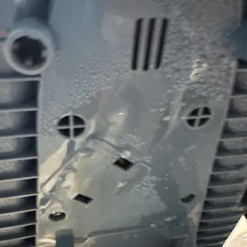 Kazan Altından Sürekli Su Kaçağı Ve Tekrarlanan Servis Hataları Nedeniyle Ürün Değişimi Talebi