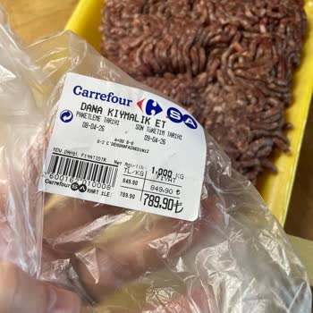 Carrefour’dan Kötü Koşullarda Gelen Kıyma Ve İade Cevapsızlığı