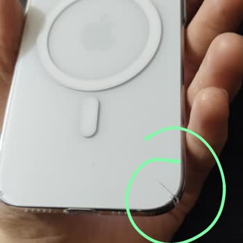 Şeffaf Kılıf Çıkarılırken Kırıldı, Çalışanların Umursamaz Tutumu