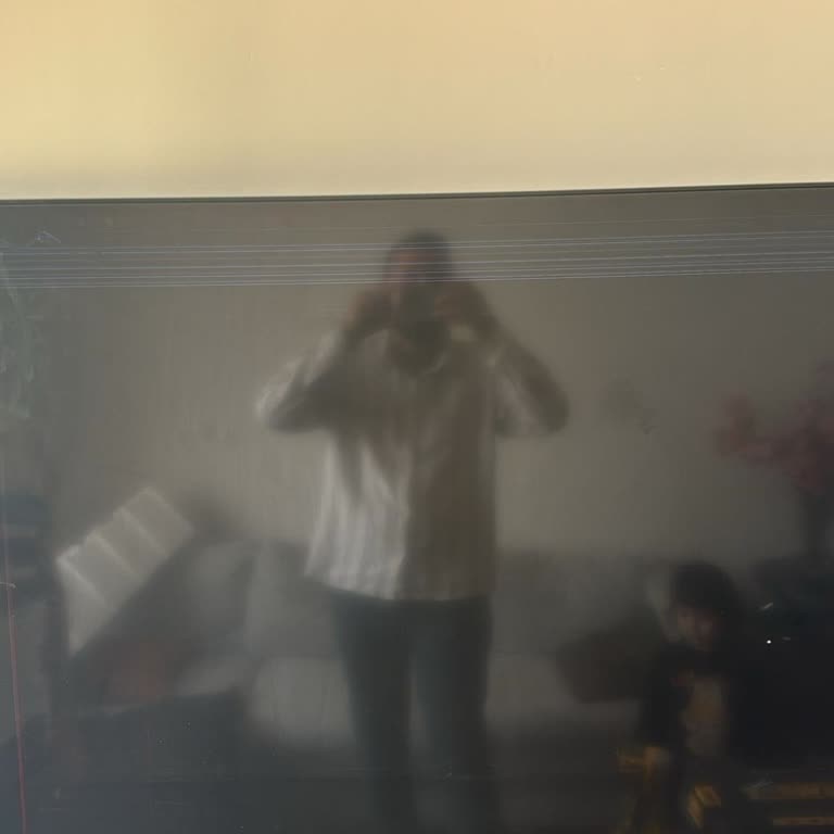 Garanti Kapsamındaki 70 İnç TV'de Çizgiler İçin Yan Model Ve Yüksek Fark Teklifi