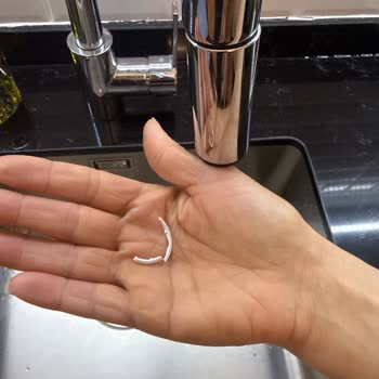 Artema Eviye Bataryasının Kırılan Plastik Parçası Ve Garanti Talebi