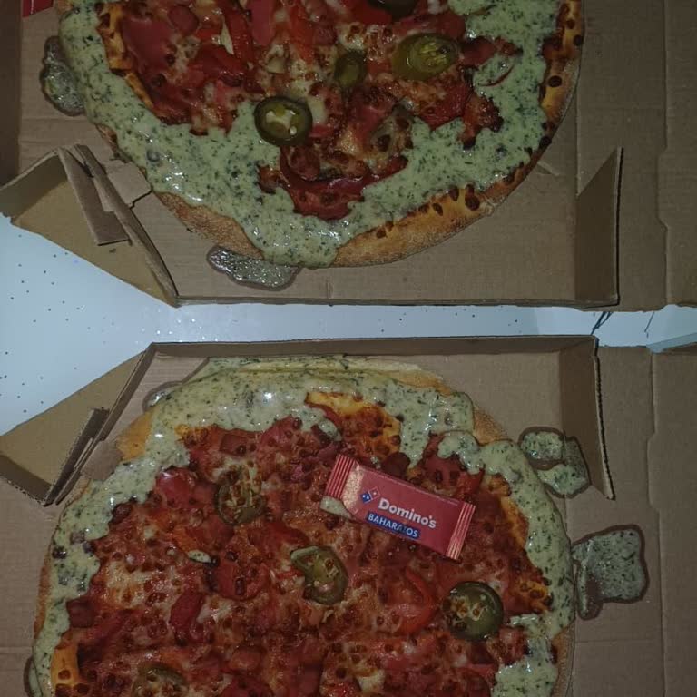 Sarımsak Kenarı Olmayan Ve Soğuk Pizzalar Nedeniyle Uzun Bekleme Ve Ücret İadesi Talebi