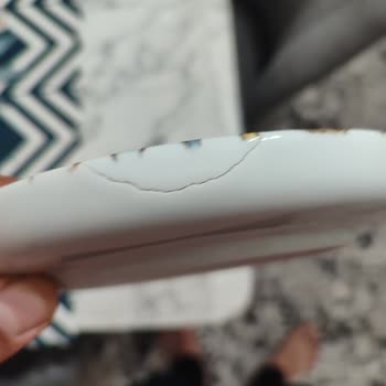 Kütahya Porselen'de Hediye Takımında Üretim Hatası Ve Değişim Talebi