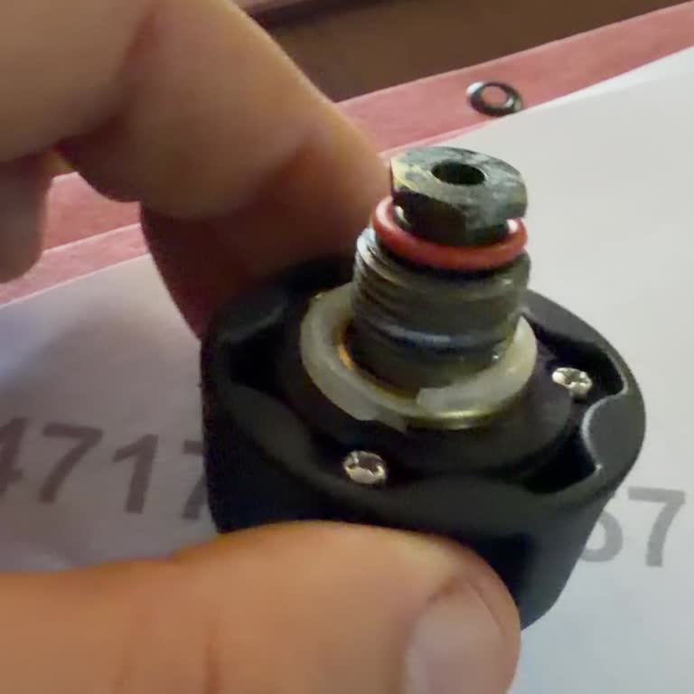 Kapak Arızası Nedeniyle Buhar Sızdırması Ve Değişim Talebi