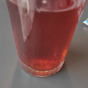 Yayla Mahallesi Köfteci Yusuf Şubesinin Hijyen Koşulları Ve Personel Tutumu Hakkında Şikayet