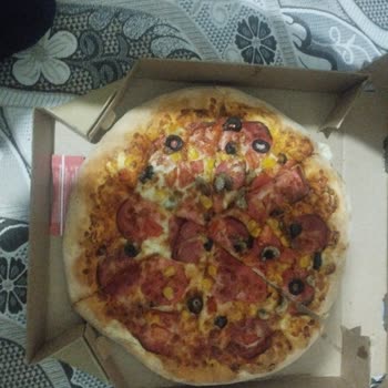 Yemeksepeti'nden Orta Boy Pizza Yanıltması, Küçük Ürün Ve İade Talebi