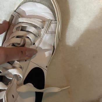 Nike Blazer Mid ‘77 Modelinde Yan Açılma Sorunu Sürekli Tekrarlıyor