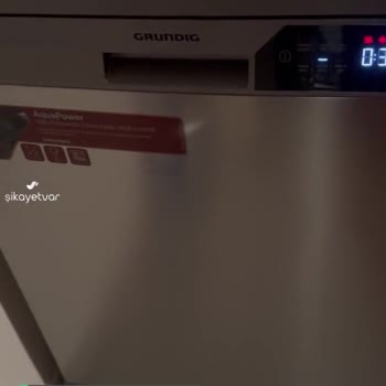 Grundig Korkunç Sesli Çalışıyor, Gündüz Kullanılır Diye Not Eklense Keşke