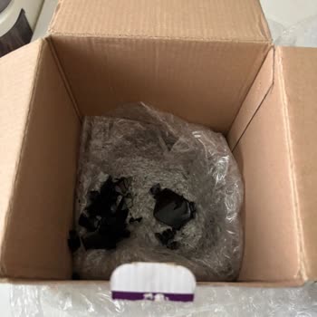 PTT Kargo’da Kırık Fincan Takımı Teslimatı Alıcıyı Mağdur Etti