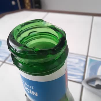 Kızılay Soda Cam Şişede Kapağın Kopması Parmak Kesilmesine Neden Oldu