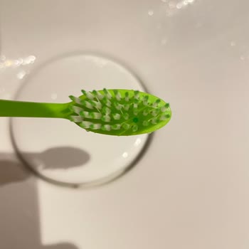 Shine Diş Fırçası Telinin Dağılması Ve Boğazda Yutulma Riski