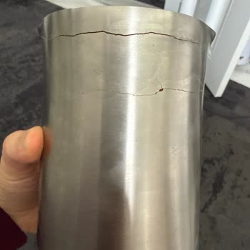 Arzum Okka 0020 Kahve Makinesi Kısa Sürede Çatlak Ve Paslı Duruma Geldi, Çözüm Yok