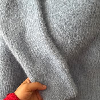 LCW Mağazasındaki Mavi Kazak Aşırı Tüy Döküyor, Değişim İstiyorum