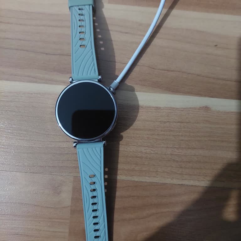 Huawei Watch GT 4 Şarj Göstergesine Rağmen Açılmıyor Ve Yetkili Servis Çözüm Sunamıyor