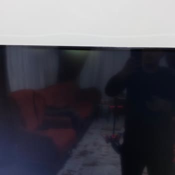 LG Televizyonda Kısa Sürede Ekran Arızası Ve Değişim Talebi