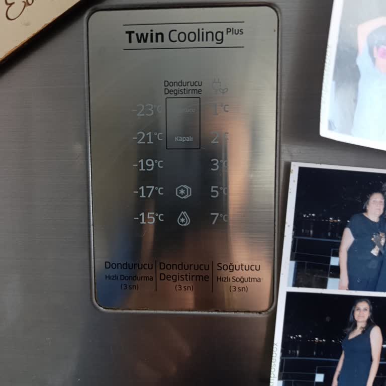 Soğutmayan Buzdolabım Ve Ekran Işığı Sorunu İçin Yetkili Servis Talebi
