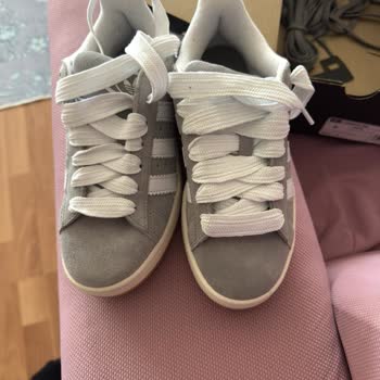 Kızımın Doğum Günü Hediyesi Olarak Beklediğim Adidas Ayakkabı Yanlış Ve Hasarlı Geldi