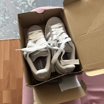 Kızımın Doğum Günü Hediyesi Olarak Beklediğim Adidas Ayakkabı Yanlış Ve Hasarlı Geldi