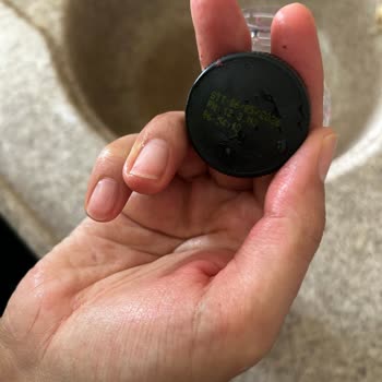 Şişen Ve Patlayan Nar Suyu Sağlık Endişesi Yaratıyor