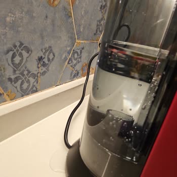 Delonghi EC685 Su Haznesi Sızıntısı Ve Yanıtsız Değişim İsteği