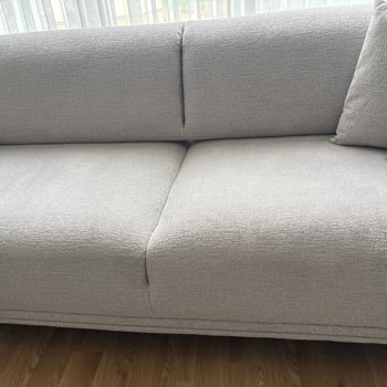 Divanev Koltukta Eksik Ayaklar Ve Hatalı Montaj