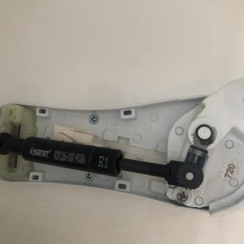 Dolap Kapakları Aşağı Düşen Samet Duolift E1 700N Pistonlar İçin Ücretsiz Değişim Talebi