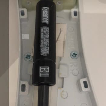 Dolap Kapakları Aşağı Düşen Samet Duolift E1 700N Pistonlar İçin Ücretsiz Değişim Talebi