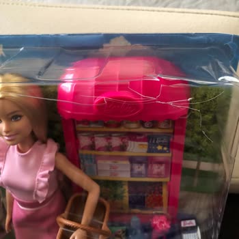 Amazon Türkiye'de Kırık Barbie Kutusu Ve Yetersiz Telafi