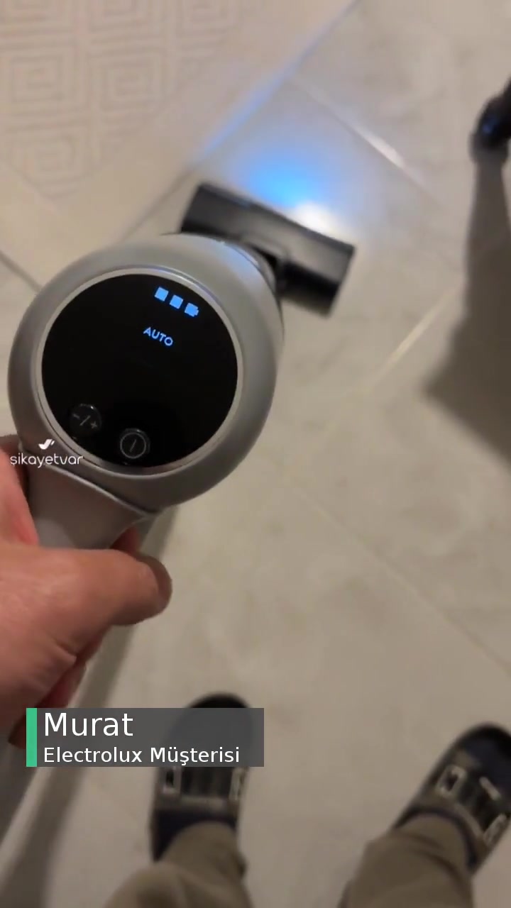 Electrolux Animal 700 Dikey Şarjlı Süpürge Sıkıntısı! videonun kapak resmi