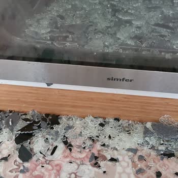 Simfer Ankastre Ocağının Cam Patlaması Ve Ücretsiz Onarım Talebi