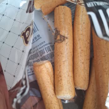 Bisto Galetada Hijyen İhlali Ve Saç Yumağı Benzeri Kirlilik