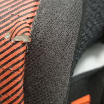 Adidas Ultraboost Ayakkabısında Hafif Kullanımda Taban Kırılması Ve Dayanıklılık Şikayeti