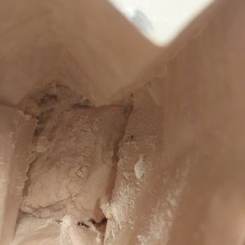 Organik Tam Buğday Ununda Böcekli Ürün Ve Son Kullanma Tarihi Eksikliği