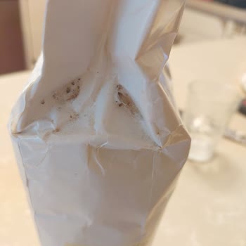 Organik Tam Buğday Ununda Böcekli Ürün Ve Son Kullanma Tarihi Eksikliği