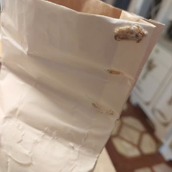 Organik Tam Buğday Ununda Böcekli Ürün Ve Son Kullanma Tarihi Eksikliği