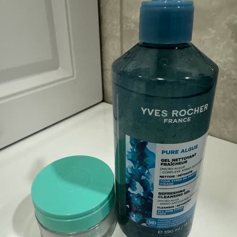 Hydra Végétal Nemlendirici Krem Ve Pure Algue Yüz Yıkama Jelinde Cilt Yanması Ve Alerjik Reaksiyon