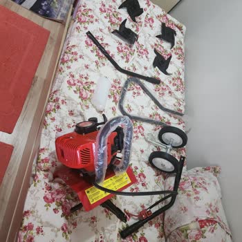 A101 Ekstra’dan Gelen Çapa Makinesinde Eksik Parçalar Ve Hasarlı Kutu