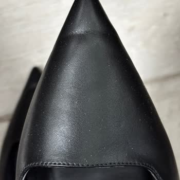 Kısa Sürede Deforme Olan Ayakkabıya İade Ve Geri Ödeme Talebi