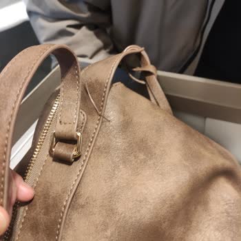 Greyder Çantamda İlk Kullanımda Tutma Yerlerinden Soyulma Ve İade Talebi