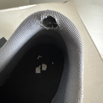 Ayıplı Adidas Ayakkabısının Aşınması Ve Değişim Talebi