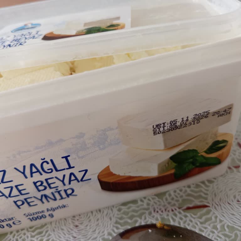 BİM Şubesindeki Taze Beyaz Peynirde Bozulmuş Koku Ve Sağlık Riski