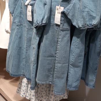 Aynı Kot Elbise İçin Farklı Fiyat Uygulaması