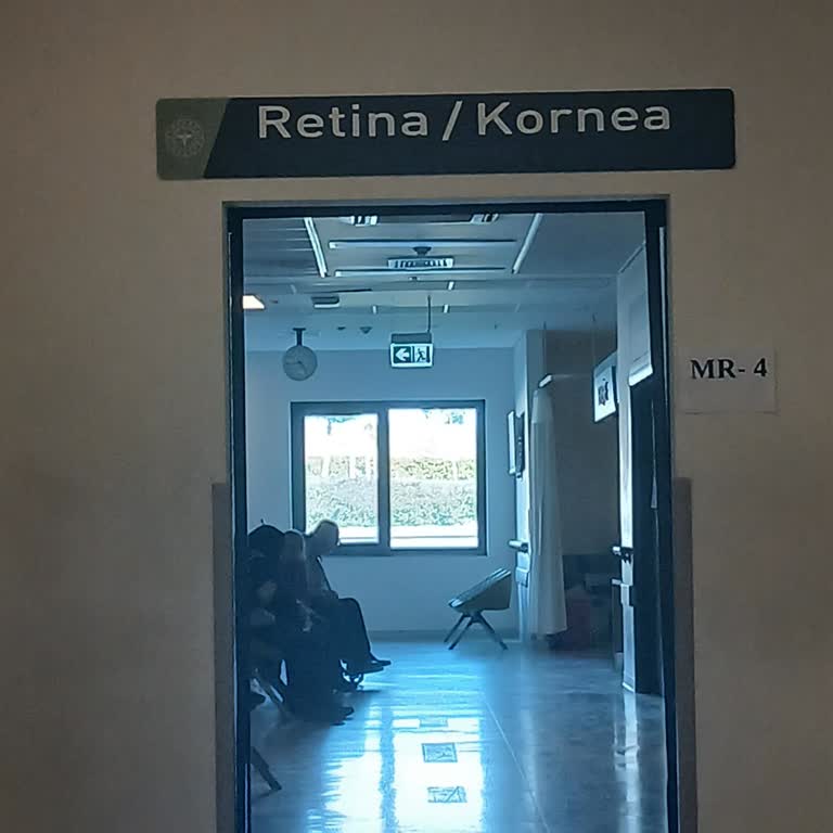 Bursa Şehir Hastanesi MR Randevusunda Yönlendirme Eksikliği Ve Personel İlgisizliği