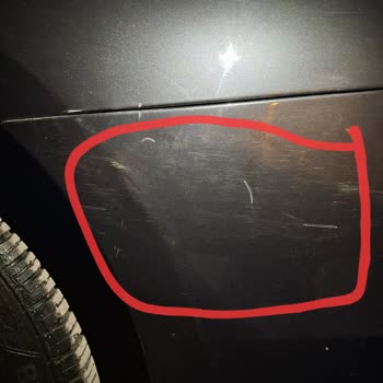 Resmi Çekici Tarafından Aracımda Oluşan Derin Çizikler Ve Göçükler İçin Tazminat Talebi